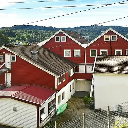Holiday In 2 Apartment *